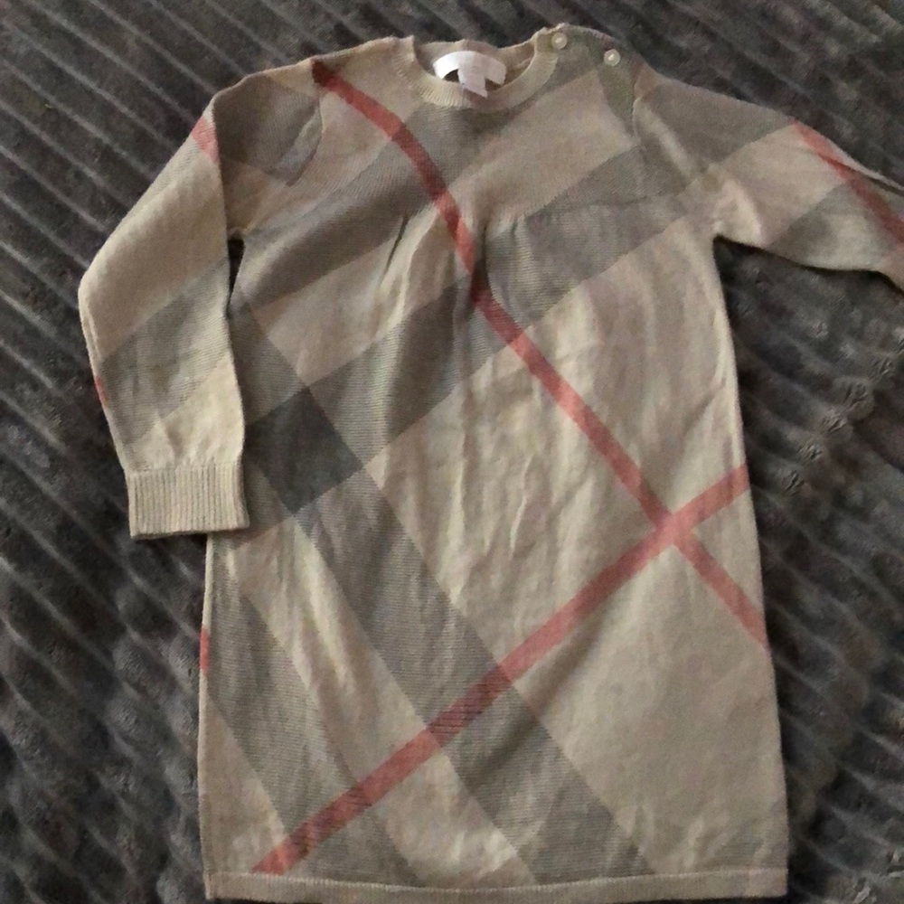 ❤️ Adorable little girls Burberry dress